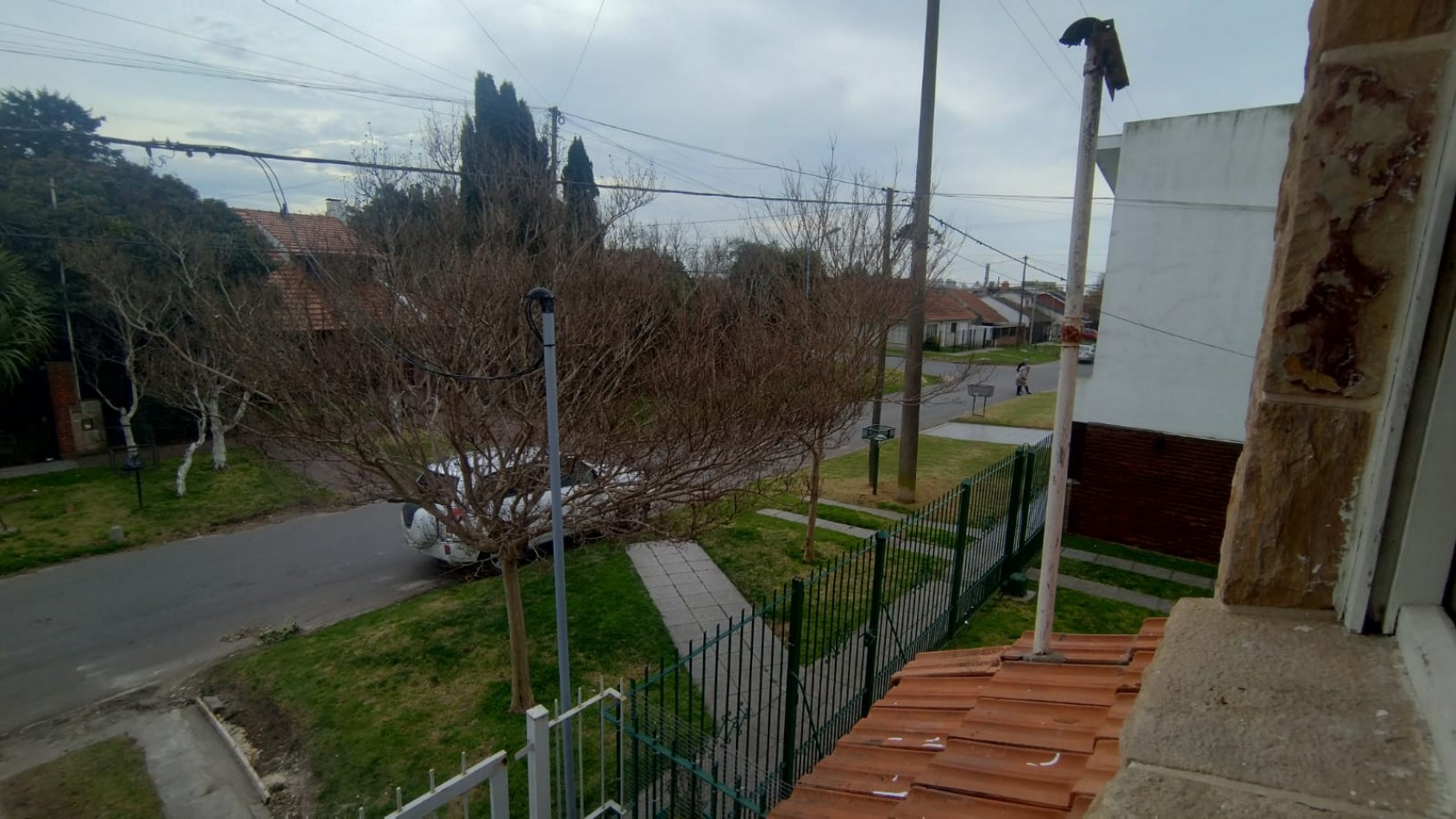 ALQUILO CHALET 5 AMBIENTES