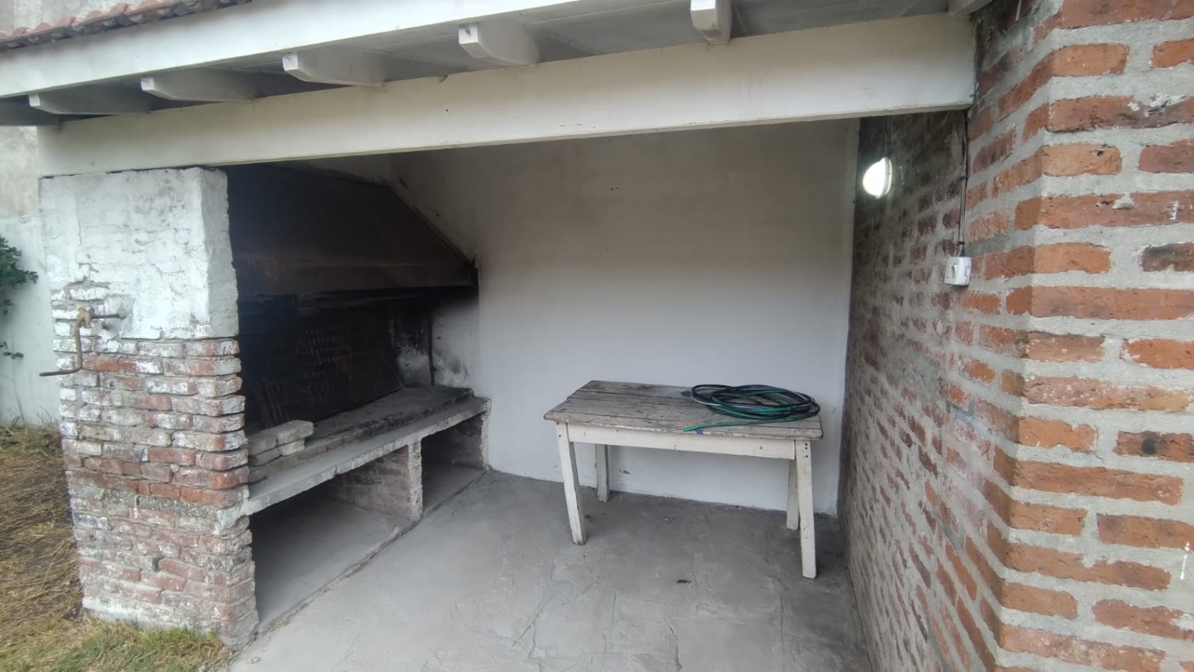 ALQUILO CHALET 5 AMBIENTES