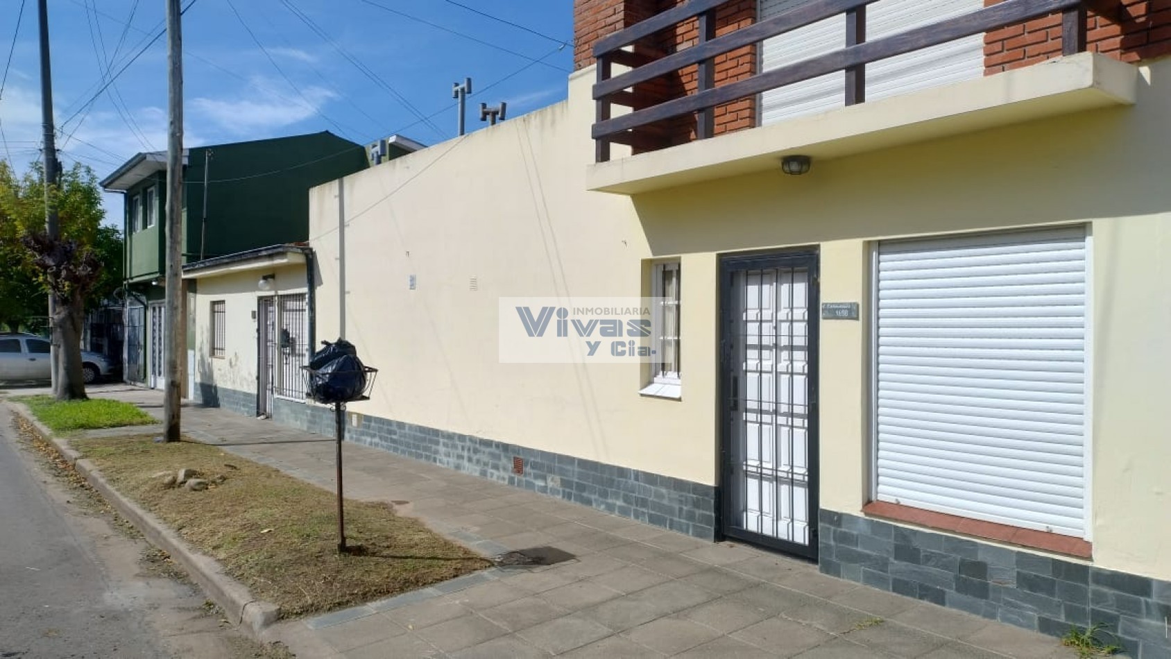 DEPARTAMENTO 2 AMBIENTES AMPLIO CON COCHERA