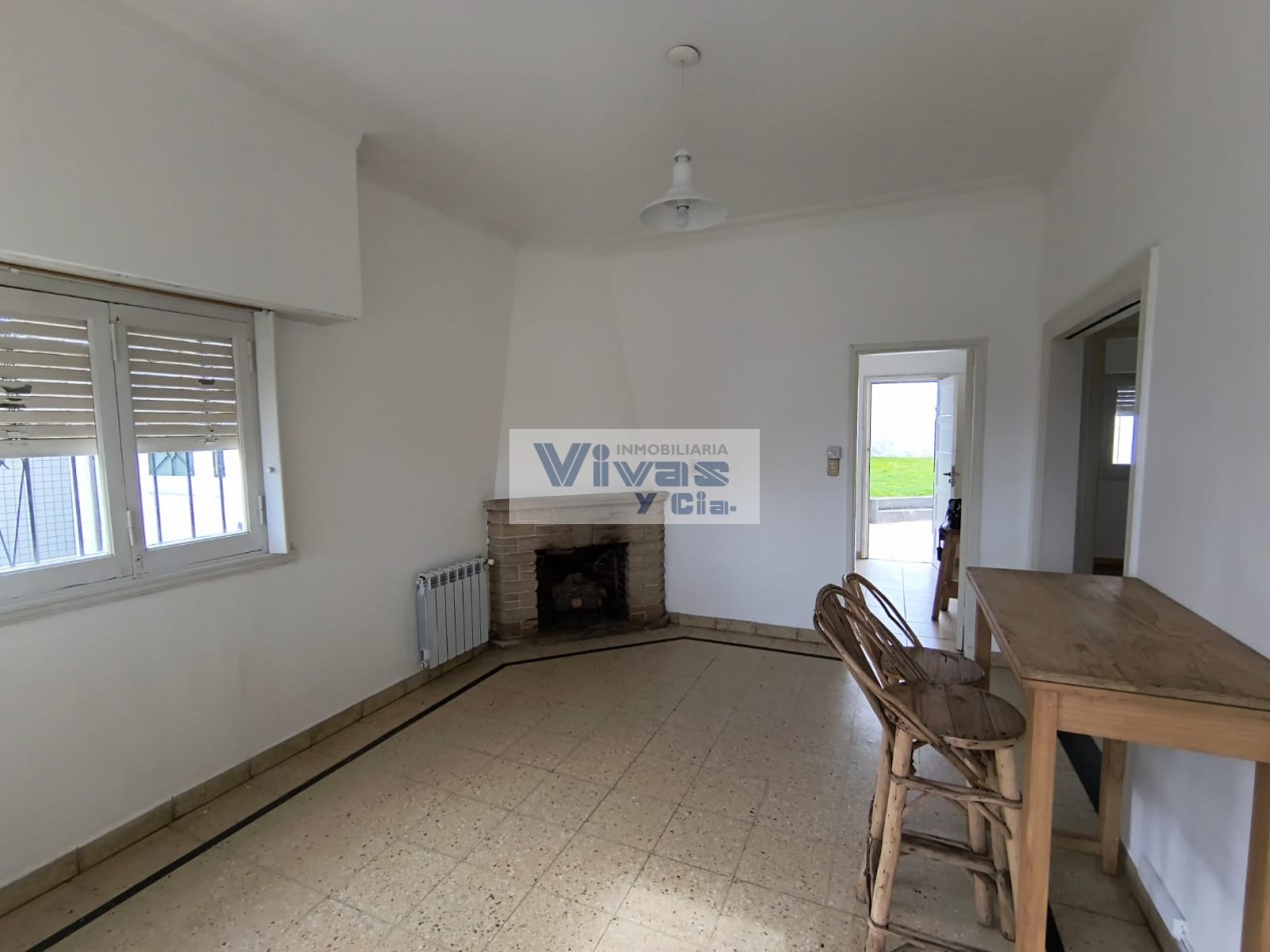 CHALET 3 AMBIENTES CON GARAGE Y PARQUE