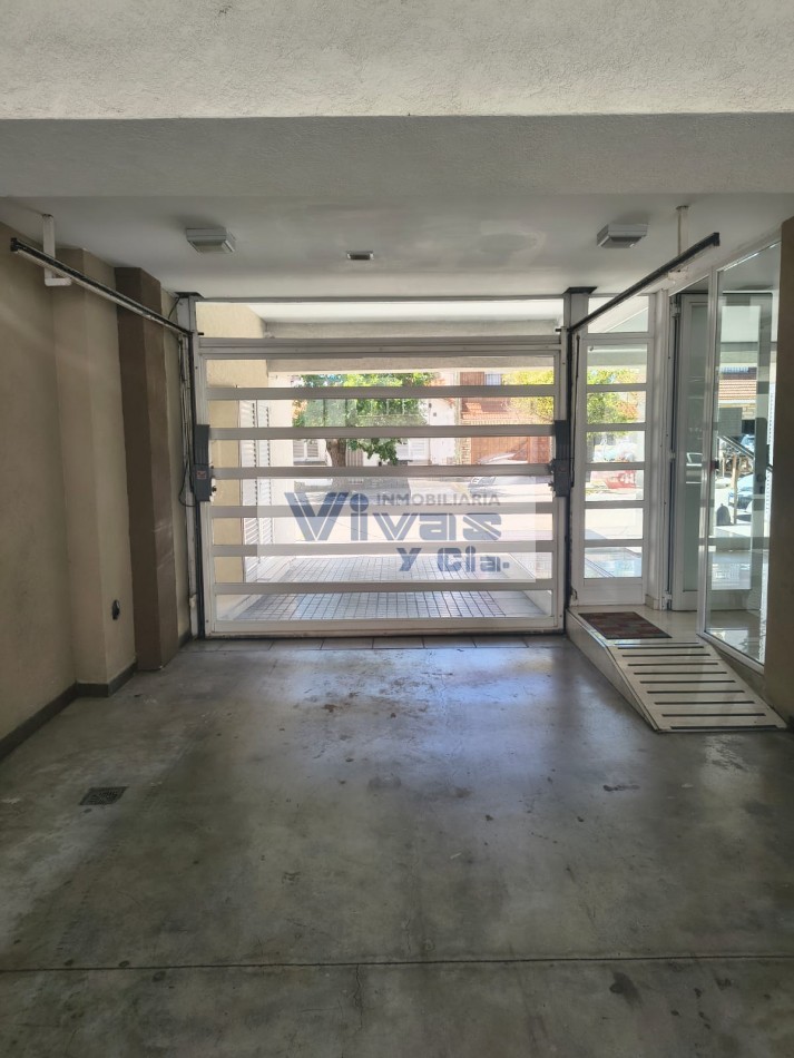 DEPARTAMENTO 3 AMBIENTES C/COCHERA