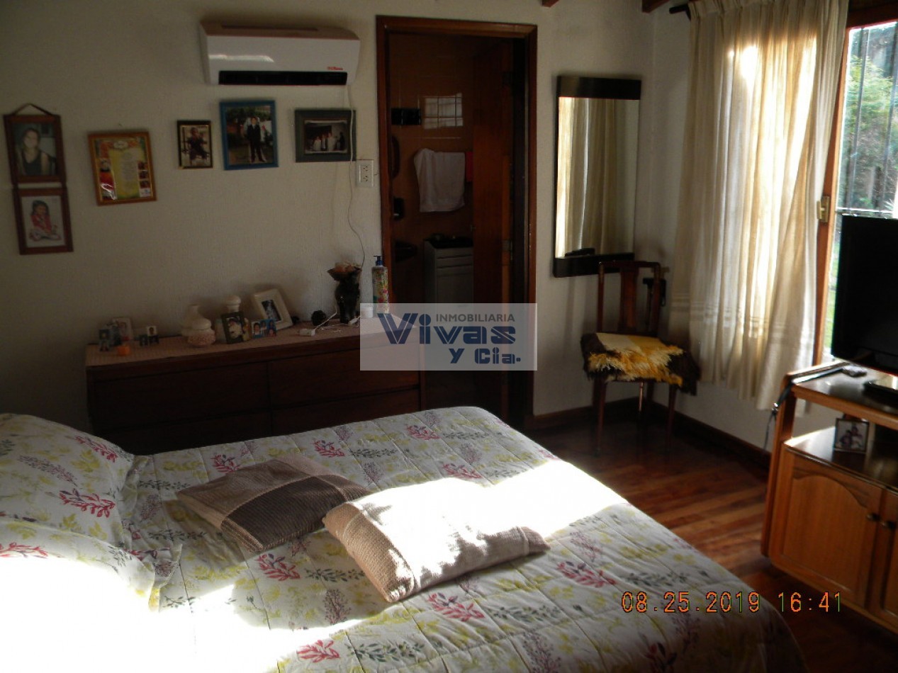 AMPLIO CHALET 4 AMBIENTES S/LOTE 800 M2