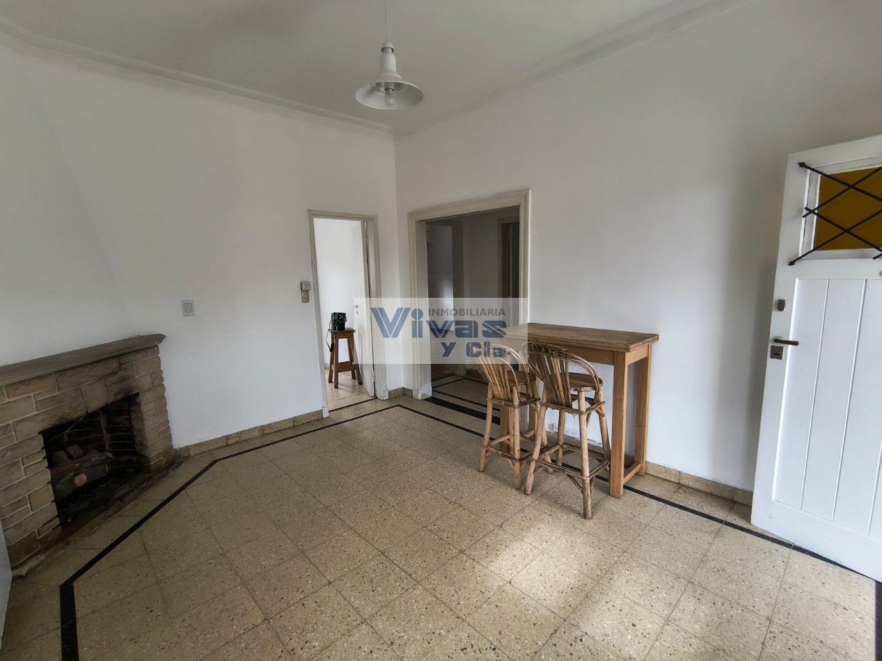 CHALET 3 AMBIENTES CON GARAGE Y PARQUE
