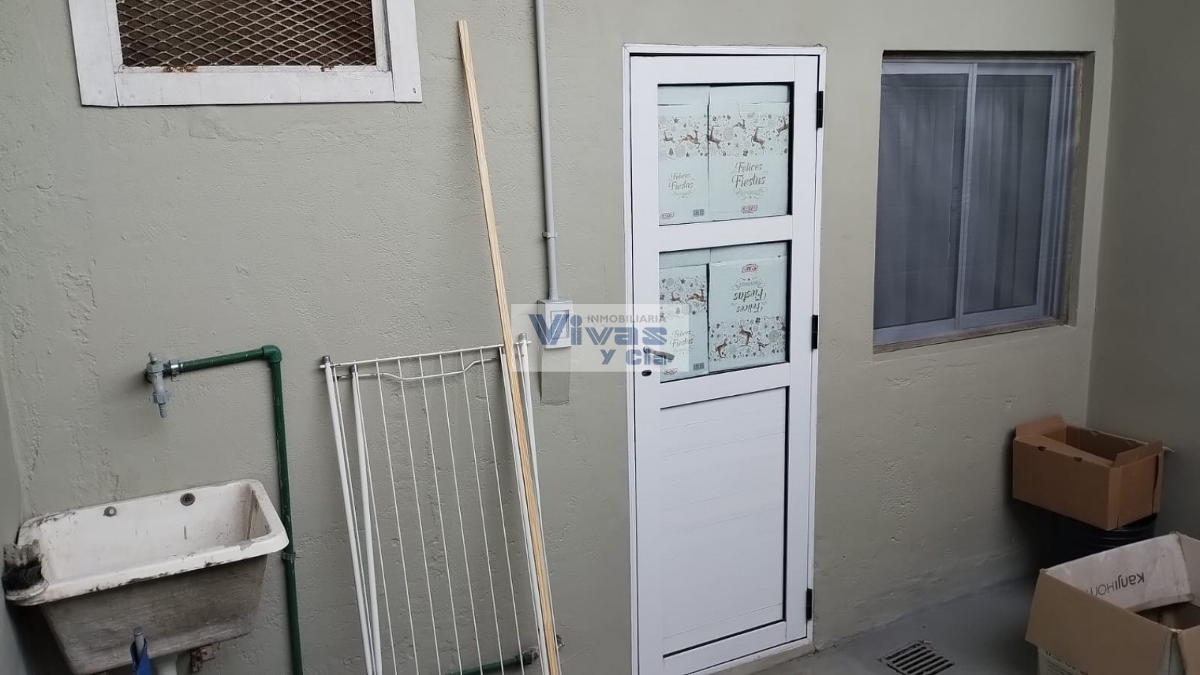 PH AL FRENTE SOBRE AVENIDA