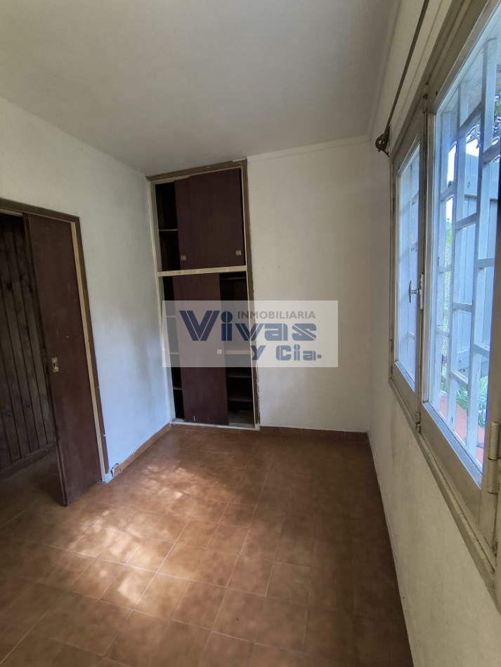 DEPARTAMENTO 4 AMBIENTES PLANTA BAJA