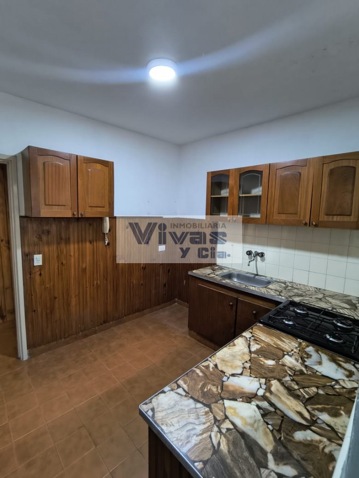 DEPARTAMENTO 4 AMBIENTES PLANTA BAJA