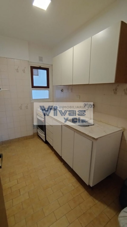DEPARTAMENTO 3 AMBIENTES CON BALCON Y BAULERA