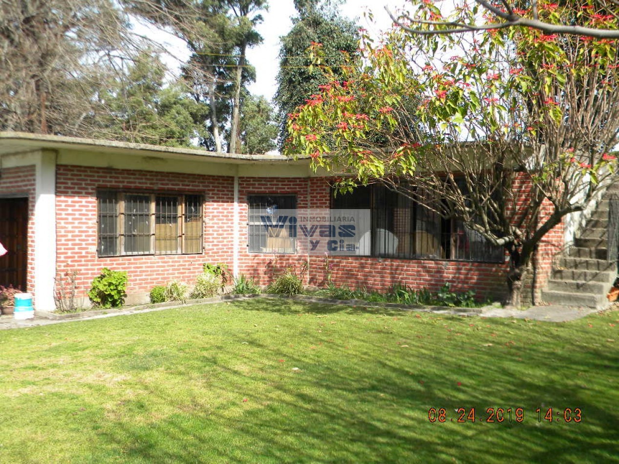 AMPLIO CHALET 4 AMBIENTES S/LOTE 800 M2