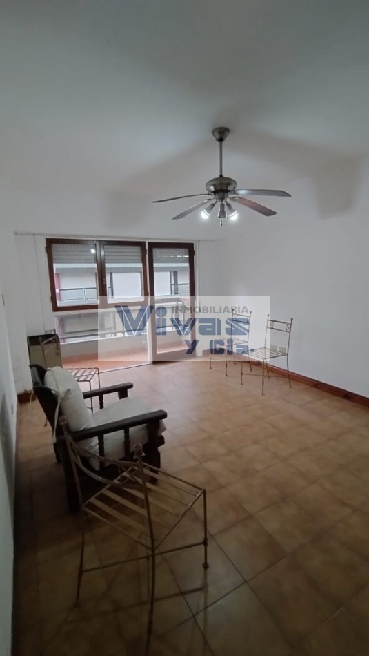 DEPARTAMENTO 3 AMBIENTES CON BALCON Y BAULERA