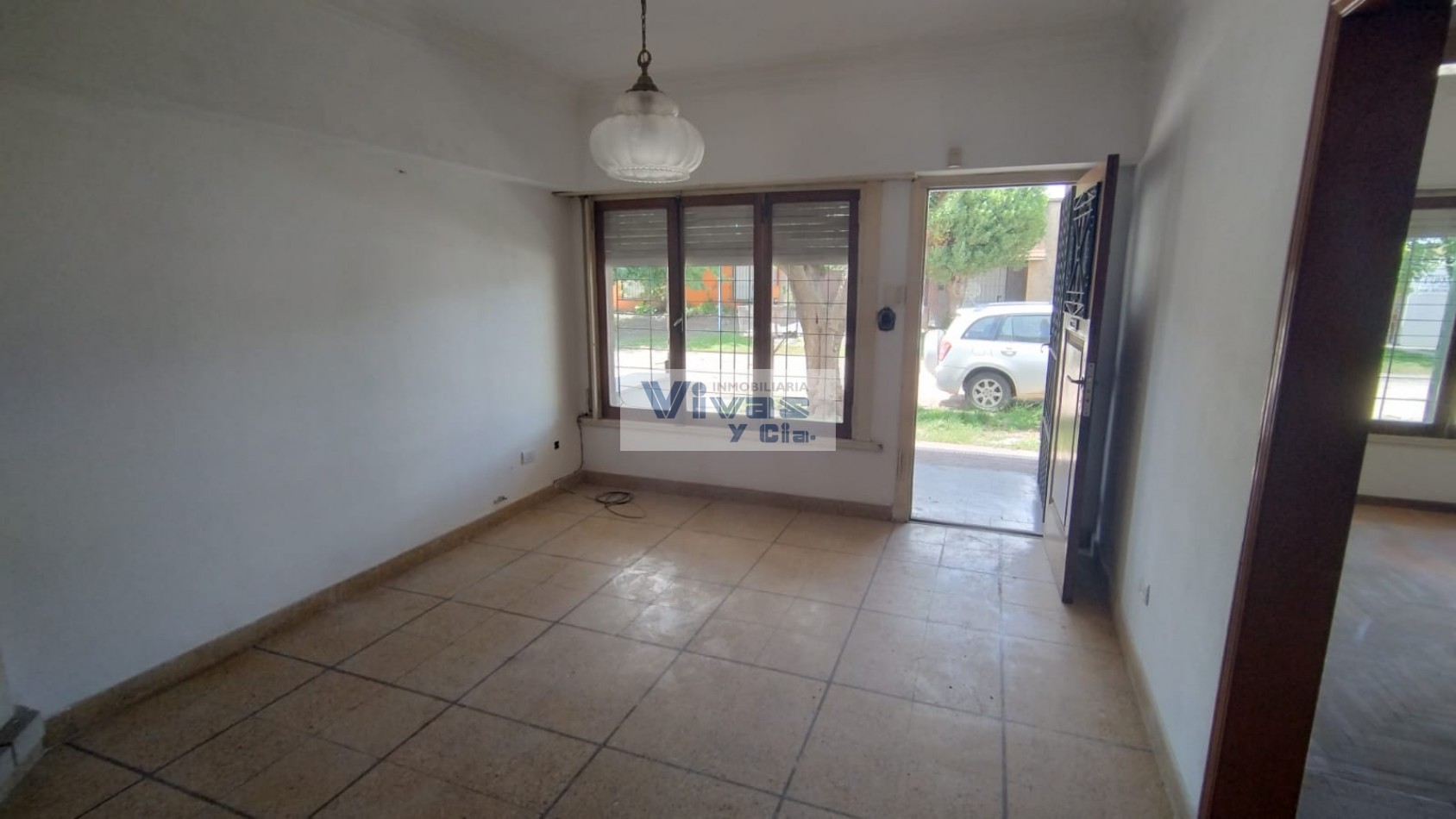 CHALET PLANTA BAJA 3 AMBIENTES CON GARAGE