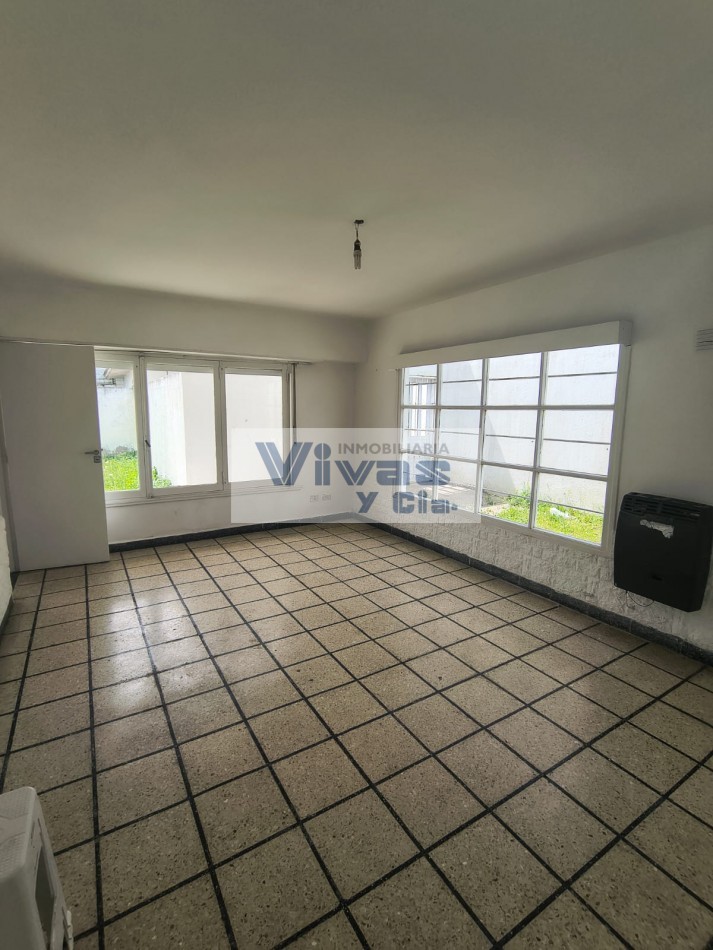 PH FRENTE 4 AMBEINTES CON PATIO