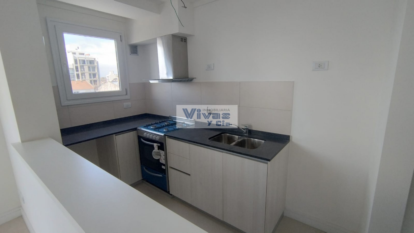 DEPARTAMENTO DOS AMBIENTES A ESTRENAR CON COCHERA