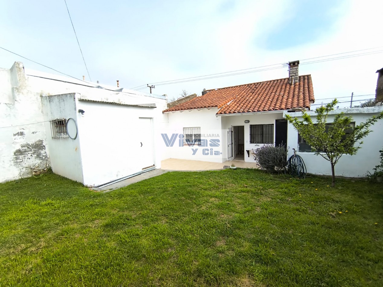 CHALET 3 AMBIENTES CON GARAGE Y PARQUE