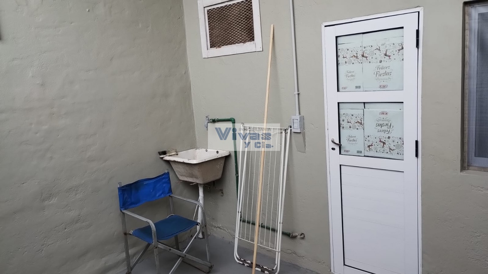 PH AL FRENTE SOBRE AVENIDA