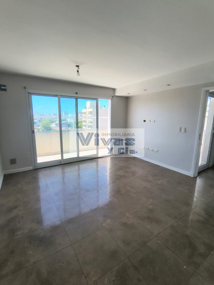 DEPARTAMENTO 3 AMBIENTES C/COCHERA