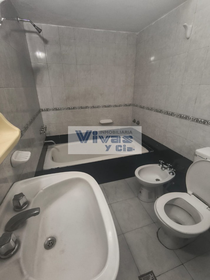 PH FRENTE 4 AMBEINTES CON PATIO