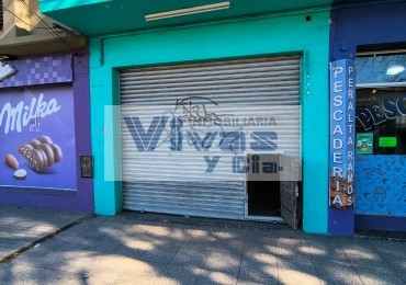 LOCAL EN ALQUILER SOBRE AV J P RAMOS