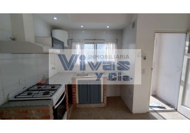 PH AL FRENTE SOBRE AVENIDA